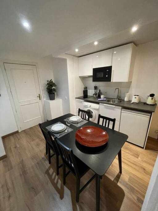 Apartamento IV Alcalaretiro Ideal Parejas Madrid Exterior photo